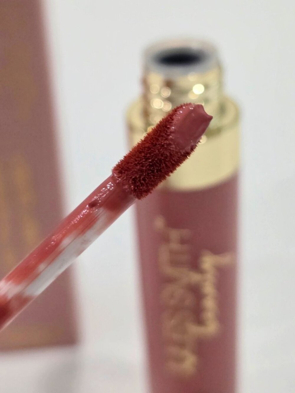 Jules Smith Beauty ✦ Liquid Lipstick Namaste All Day ✦ Mauve Pink 0.26oz NWT - Picture 9 of 10